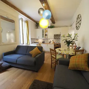 https://2-bedroom-apartment-old-town-centre.fr-provencehotel.com