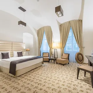 **** Hotel Buda Castle Hungría